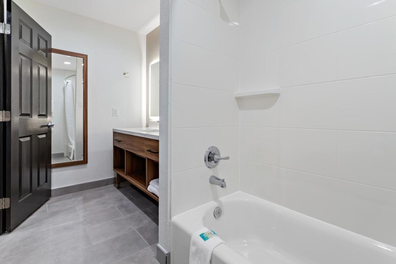 Hotel Baymont By Wyndham