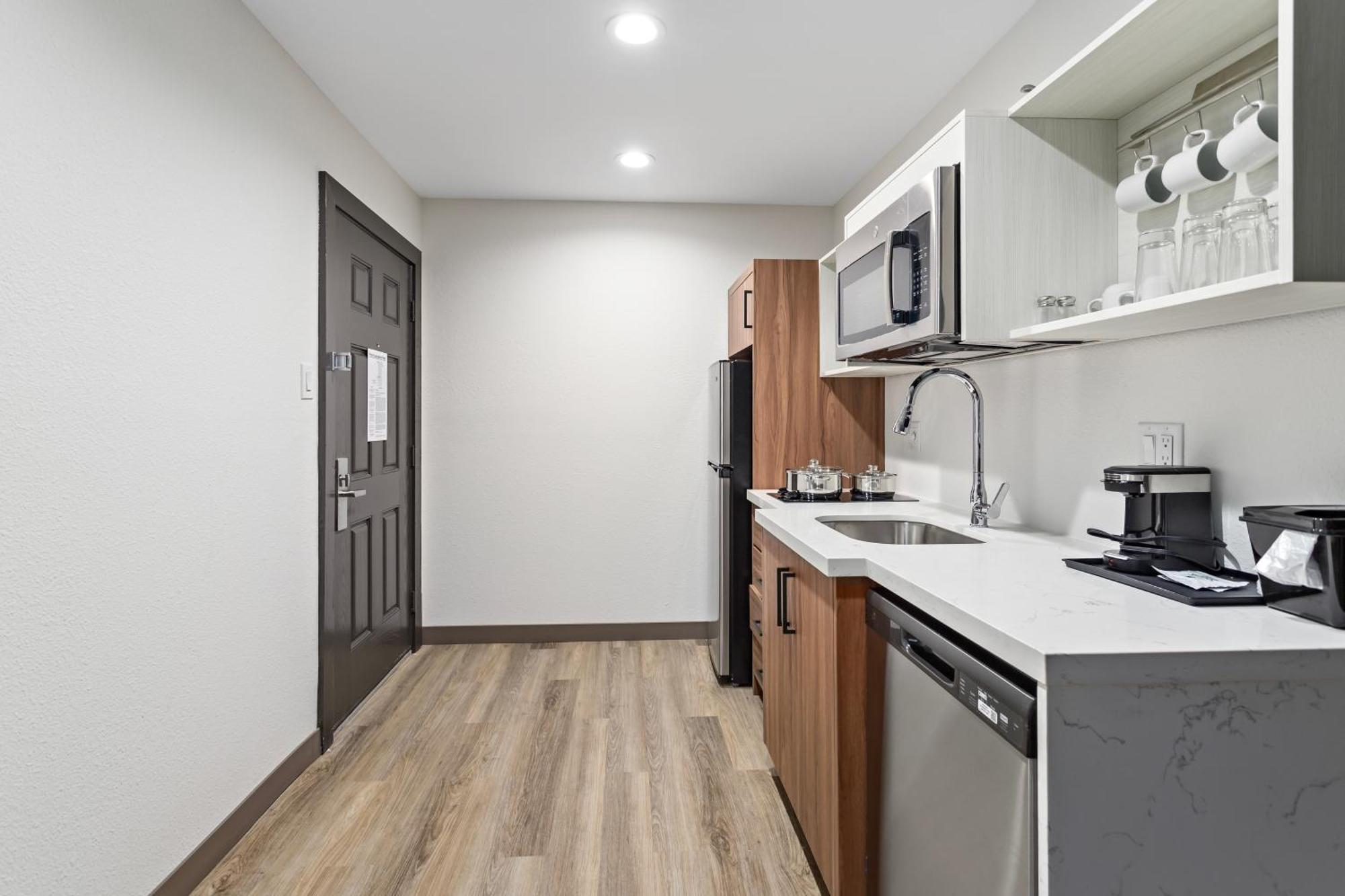 Baymont By Wyndham Hotel