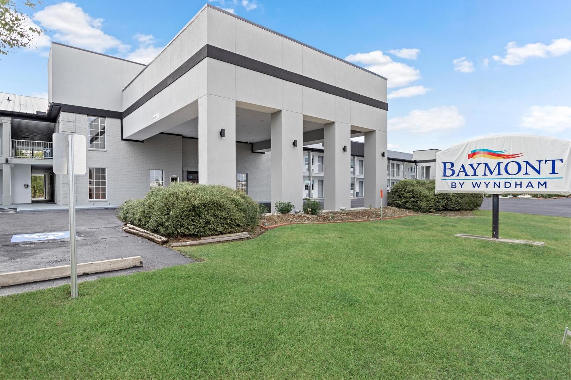 Baymont By Wyndham Beaumont